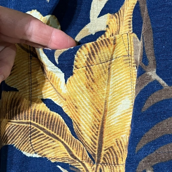 Caribbean Silk 100% Silk Hawaiian Camp Shirt Tropical Beach Vacation - Picture 4 of 13